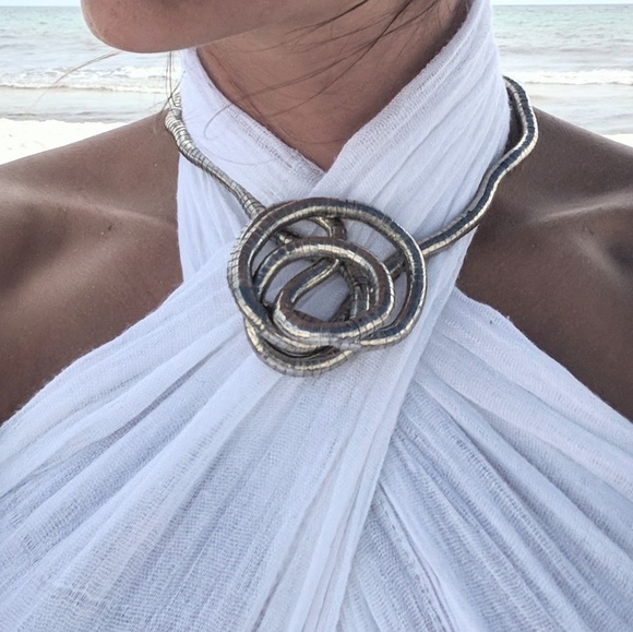 Jewelry - Flexible silver statement necklace Jewelry - Flexible silver statement necklace